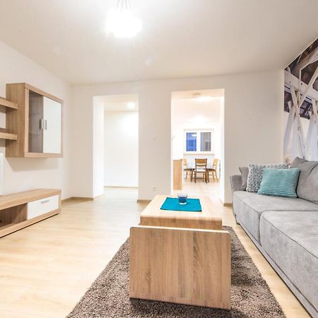 Apartman Razusa Centrum Banská Bystrica Exterior photo